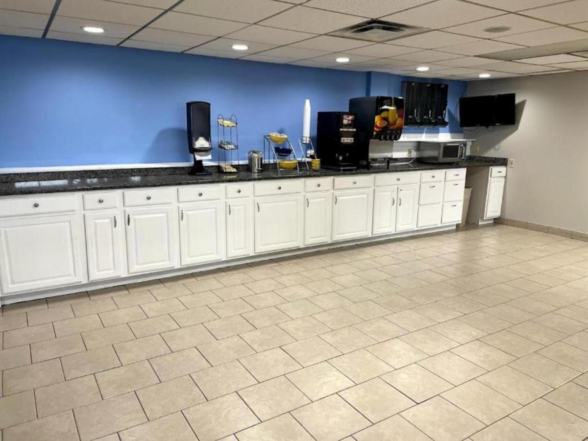 Days Inn By Wyndham Fort Wright Cincinnati Area Ngoại thất bức ảnh