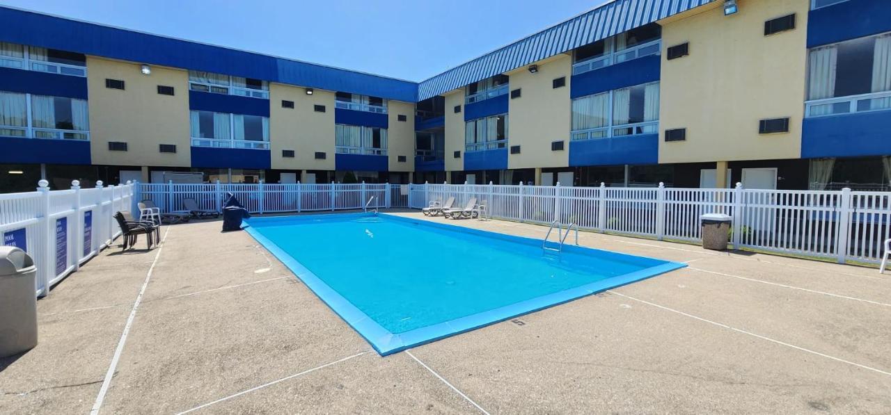 Days Inn By Wyndham Fort Wright Cincinnati Area Ngoại thất bức ảnh