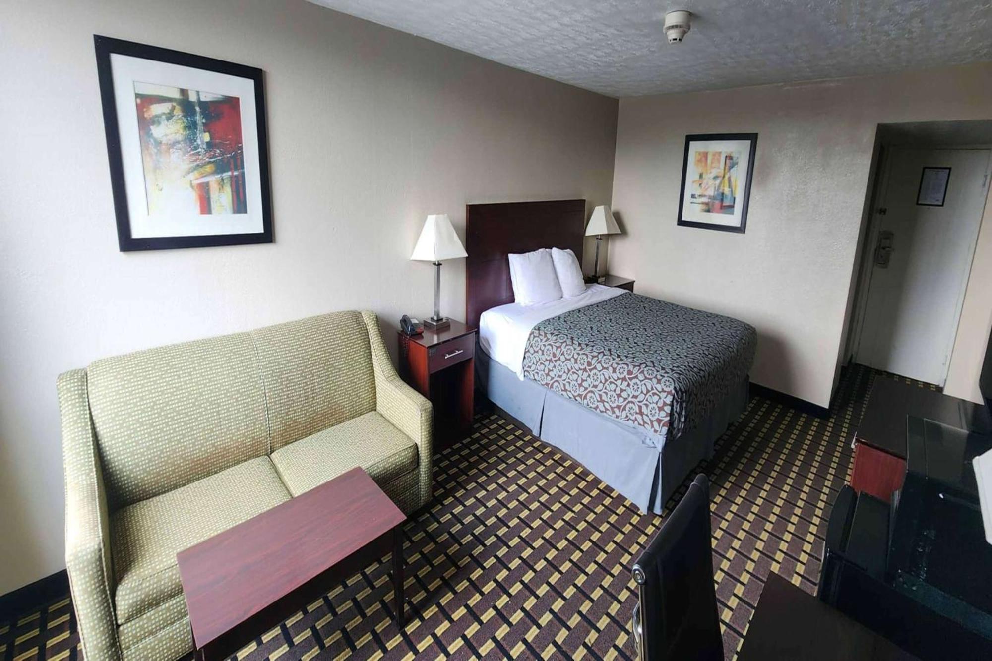 Days Inn By Wyndham Fort Wright Cincinnati Area Ngoại thất bức ảnh